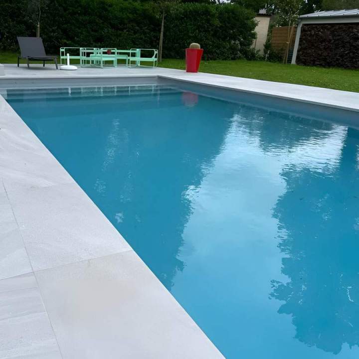 Création piscine personnalisée Bouville