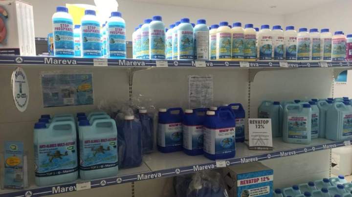 Vente de produits de piscine, Dourdan
